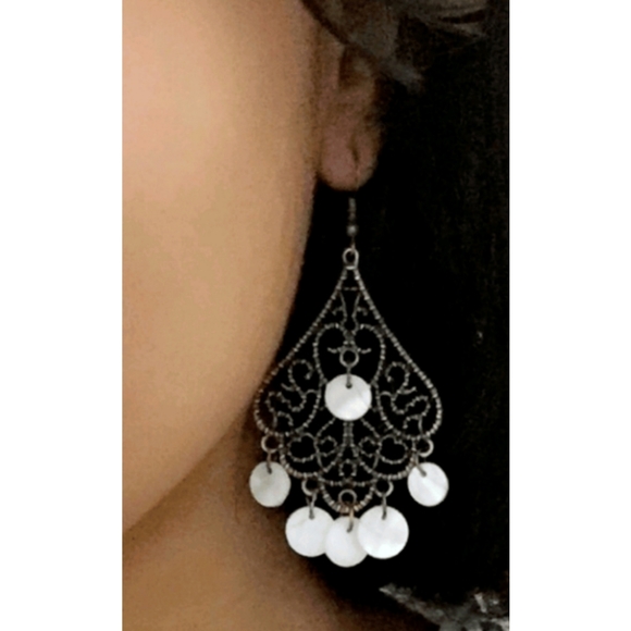 Boho Vintage Disc Detail Hollow Drop Earrings - Picture 2 of 4